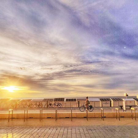 The Beach Surf Studio Ostend Exterior photo